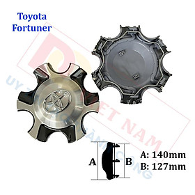 1 chiếc Logo chụp mâm, ốp lazang bánh xe ô tô Toyota Fortuner mã TY-504