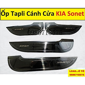 Ốp Tapli Cánh Cửa Xe KIA Sonet 2022-2023 Mẫu Vân Titan Cao Cấp