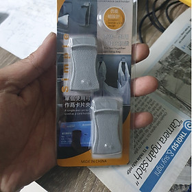 Bộ 2 nút dán kẹp mắt kính giấy tờ thẻ ATM trên xe ô tô chất liệu nhựa cao cấp