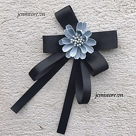Tag nơ cài cổ áo sơ mi hoa cúc dạ phối ruy băng satin làm thủ công đẹp