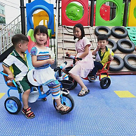 Xe đạp xích lô cho bé yên bọc da cao câp 2 chỗ ngồi - Mau Be Gai