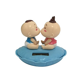 Mô Hình Con Lắc Trang Trí Để Bàn/Ô Tô Năng Lượng Mặt Trời Hình Em Bé