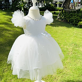 Váy công chúa đầm công chúa thiết kế cho bé gái màu trắng đính ngọc kèm đá quanh viền cổ sang trọng và tinh tế