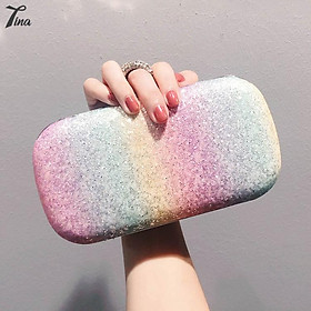 Clutch cầm tay sang trọng, trẻ trung với thiết kế màu sắc gradient siêu