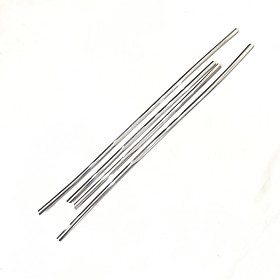 Bộ nẹp viền chân kính INOX dành cho xe Toyota Hilux Revo