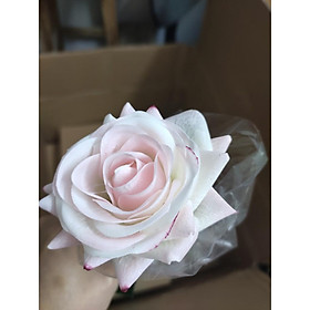Hoa hồng cánh ẩm - Hoa lụa cao cấp loại 1 giống thật 99% , cánh mềm, có mùi thơm nhẹ