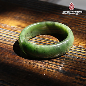 Hình ảnh Vòng ngọc bích nephrite liền khối mệnh hỏa, thổ - Ngọc Quý Gemstones