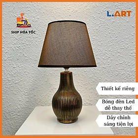 Mua Đèn bàn màu nâu đồng sang trọng hình bình hoa DBG016