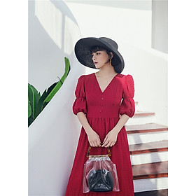 Đầm maxi nữ cổ chữ V Kiểu tay lỡ trước ngực có đính hàng nút tay áo có độ phồng nhẹ D185DO