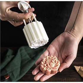 Mua Khuôn nhấn trung thu lò xò hoa sen 50gr