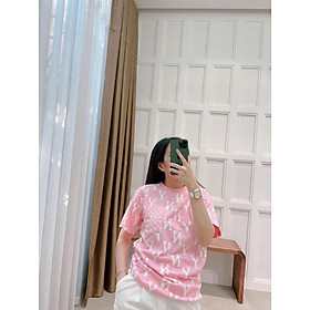 Áo thun nữ có túi ngực cổ tròn màu hồng họa tiết in tràn viền chất liệu cotton mềm mại thấm mồ hôi kiểu dáng đơn giản dễ phối đồ size từ 48-68kg