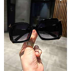 Kính râm nữ cao cấp dáng vuông basic Mắt đen chông nắng