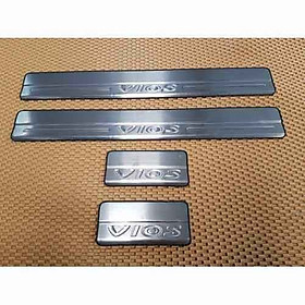 Bộ nẹp bước chân lên xuống inox dành cho xe ô tô vios 2014 2015 2016 2017