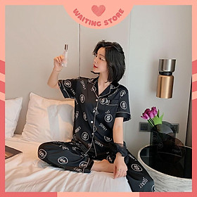 Pijama Nữ - Bộ Ngủ Cộc Dài Vải Lụa Cao Cấp Màu Đen Họa Tiết Chữ CDLP06 - XL < 66kg