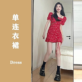 CHENGRUI Ngọt ngào cay gió Pháp cổ vuông một chữ vai đỏ hoa bong bóng tay áo đầm mùa hè nhỏ bé mông váy ngắn
