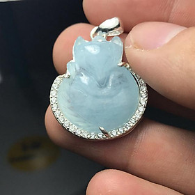 Hồ ly đá aquamarine  đã bọc bạc lên mặt dây kèm dây đeo