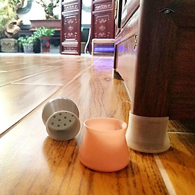 Mua Sét 5 miếng Vỏ bọc chân bàn ghế chống trầy xước sàn nhà bằng silicon