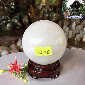 Mua Quả cầu phong thủy đá thạch anh trắng tự nhiên để bàn QC791 nặng 460gr đường kính 7cm (trắng) – Vật phẩm phong thủy may mắn