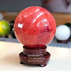Mua Quả cầu phong thủy đỏ đá thủy tinh nứi lửa 14cm (Tặng kèm đế gỗ)