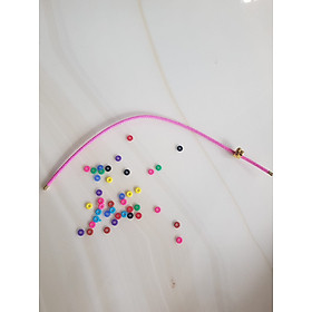 DÂY PHỐI VÒNG TAY MÀU Hồng Phấn DẺO CO GIÃN CÓ 2 KHOEN VÀNG NỮ PHỐI VỚI HẠT LU ĐÁ TỰ NHIÊN CÁC LOẠI VÀO LÀM VÒNG ĐEO TAY KIỂU Ạ SIZE DÂY 3MM Ạ Nữ VỀ ĐỂ HẠT LU VÀO Ở GIỮA RÚT DÂY VÀO 2 LỖ KHOEN VÀNG TRÊN DÂY LÀ ĐEO ĐẸP Ạ