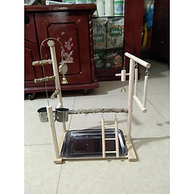 1 cầu đứng thanh ngang gỗ gạo dùng cho vẹt đứng (kèm đồ chơi, cóng ăn và thang đu)