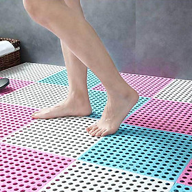 Thảm Nhựa Chống Trơn Trượt Nhà Tắm Lỗ Ghép Kháng Khuẩn (Giao Màu Ngẫu Nhiên ) - Hàng Chính Hãng
