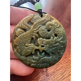 Mặt Dây Chuyền Chạm Rồng Phụng Nổi Đá Casidon Vàng Xanh Nhẹ Đẹp Size Ngang 45mm x Dầy 7mm ạ