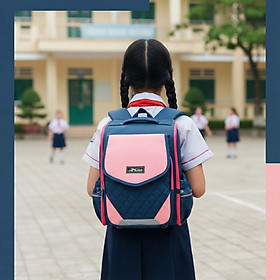 Ba lô chống gù cho bé gái Xbags Xb 3107 chống thấm nước