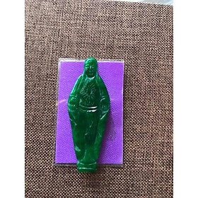 MẶT DÂY CHUYỀN SIZE TRUNG MẸ MARIA ĐÁ CẨM THẠCH XANH TƯƠI TỰ NHIÊN CAO 48MM NGANG 18MM DẦY 2MM