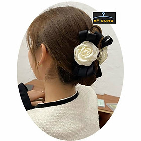 KẸP CÀNG CUA HOA HỒNG-NHẸ NHÀNG VỚI PHONG CÁCH HÀN QUỐC