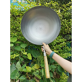 Mua Chảo Thép/ Quánh Sắt Dùng Cho Công Nghiệp Tay Cầm Bằng Gỗ Tặng 1 Rổ Nhựa Hình Vuông 2 Lớp