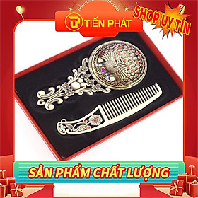 Bộ gương lược họa tiết cổ điển