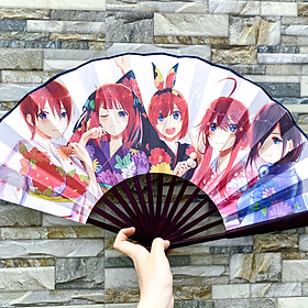 Quạt xếp cầm tay in hình Nhà Có Năm Nàng Dâu Gotoubun no Hanayome anime chibi xinh xắn (MẪU GIAO NGẪU NHIÊN)