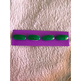 BỘ MẶT YÊN NGỰA GỒM 4 VIÊN ĐÁ CẨM THẠCH XANH LÁ TƯƠI Size 19mmx8mmx3mm NỮ LÊN LẮC TAY ĐEO ĐẸP Ạ