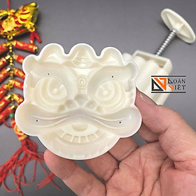 Khuôn Trung Thu 3D SIÊU SẮC NÉT - Hình ĐẦU LÂN 150g - MẪU MỚI. Dụng cụ làm bánh TRUNG THU Khuôn nhấn có lò xo TIỆN LỢI. Dụng cụ làm bánh NƯỚNG, chuyên tạo định hình bánh CHUYÊN NGHIỆP