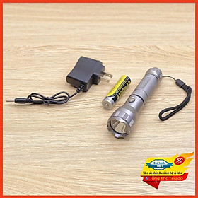 Mua Đèn pin siêu sáng HY-535