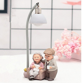 Đèn Ông Bà Đọc Sách