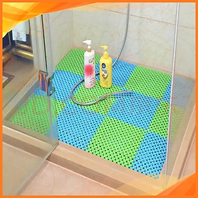 Tấm thảm nhựa ghép chống trơn nhà tắm nhà vệ sinh kích thước 30x30, an toàn cho trẻ nhỏ tránh va đập 