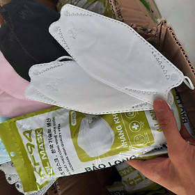 Thùng 300/200 khẩu trang KF94 4D Bảo Long Mask kháng khuẩn chống bụi mịn sản xuất tại Việt Nam theo công nghệ 4D và chuẩn KF94 Hàn Quốc