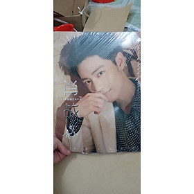 Photobook Tiêu Chiến 80 trang kèm lomo ảnh và poster _ hàng giống hình