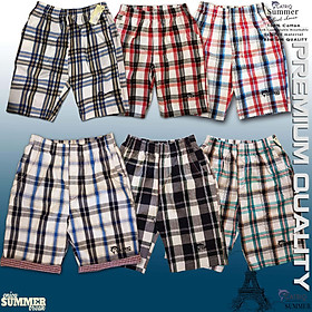 QUẦN SHORT BÉ TRAI CATRIO màu ĐEN XANH là quần lửng trẻ em từ 9tuổi= ̣32(kg) đến 16 tuổi=55kg, vải dệt thoi hoạ tiết kẻ, cạp chun mềm mại, có 2 túi sườn, khi kết hợp với áo phông ngắn tay CATRIO thành bộ đồ tuyệt đẹp cho bé mặc đi học đi chơi du lịch