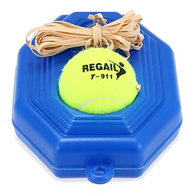Bộ dụng cụ tập luyện tennis bao gồm một bảng đế và một quả bóng tennis có dây đàn hồi