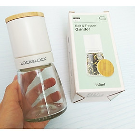 Cối xay tiêu thủy tinh Lock&amp;Lock 140ml lưỡi sứ nắp gỗ sồi tiện dụng CKO115