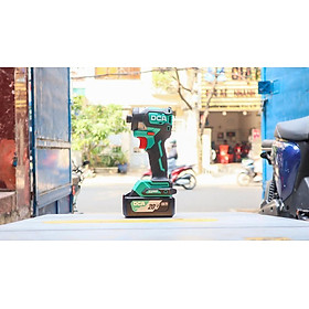 MÁY SIẾT VÍT KHÔNG CHỔI THAN DÙNG PIN 20VMAX/4AH*2 SẠC 2A DCA ADPL208EM - HÀNG CHÍNH HÃNG