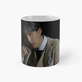 Cốc sứ SUGA BTS Map of the soul 7 có quai