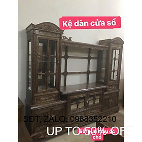 Tủ tivi gỗ sồi đen kiểm hàng trước khi thanh toán