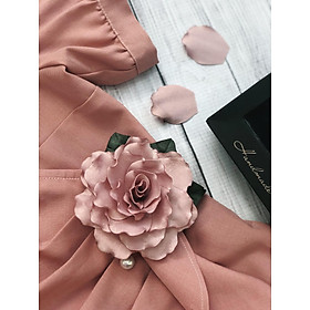 Hoa cài áo handmade Hoa Jasmine gấm hồng tím cánh sóng - màu hồng tím