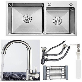 Combo chậu rửa bát inox sus304 8245, vòi rửa bát inox nóng lạnh cổ ngỗng, rổ rau củ đa năng, bình xà phòng, xả chậu