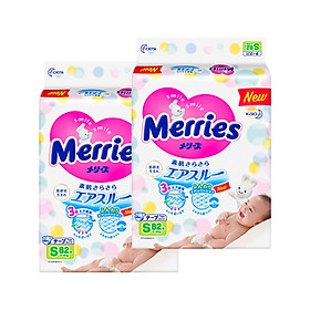 Combo 2 Tã/bỉm dán Merries size S - 82 miếng (Cho bé 4-8kg)