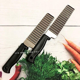 Mua  MỚI  Dao Chặn Rau Củ - Dao Gợn Sóng. Chuyên phục vụ Sp Gia dụng  Khuôn làm bánh  Dụng cụ học Sinh  Nhà hàng  Quán ăn  G